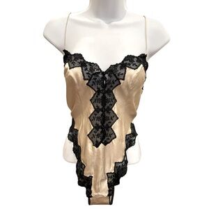 Vintage Bespoke Keturah Brown London Couture Lingerie Never Worn Size Small